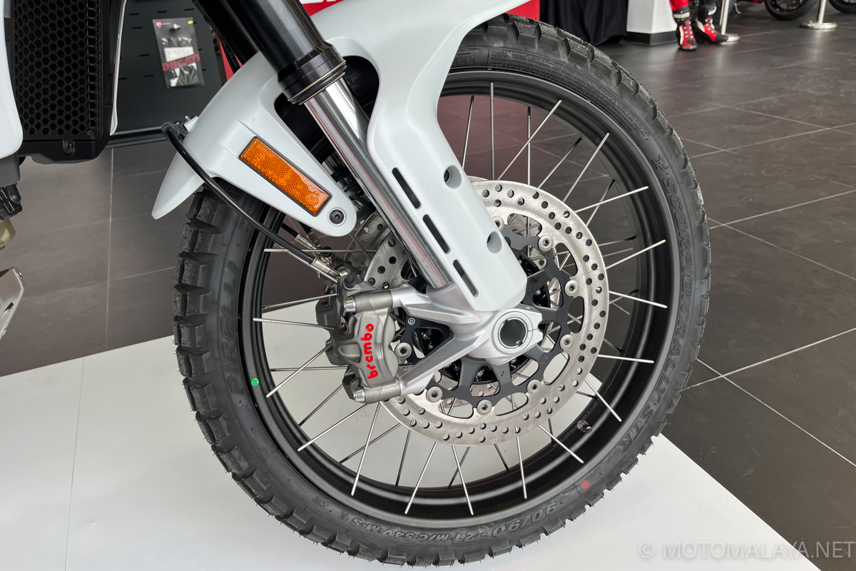 Ducati Star White Silk